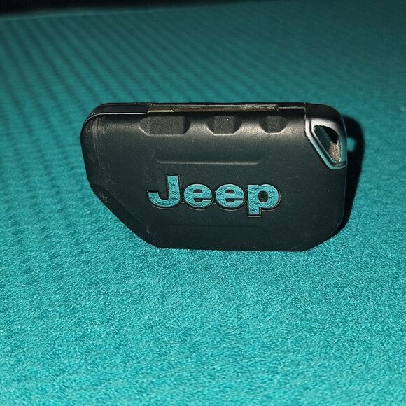 Factory OEM Jeep 4 Button Flip Key Keyfob with Key Remote Transmitter 2018-2021 - Picture 7 of 8